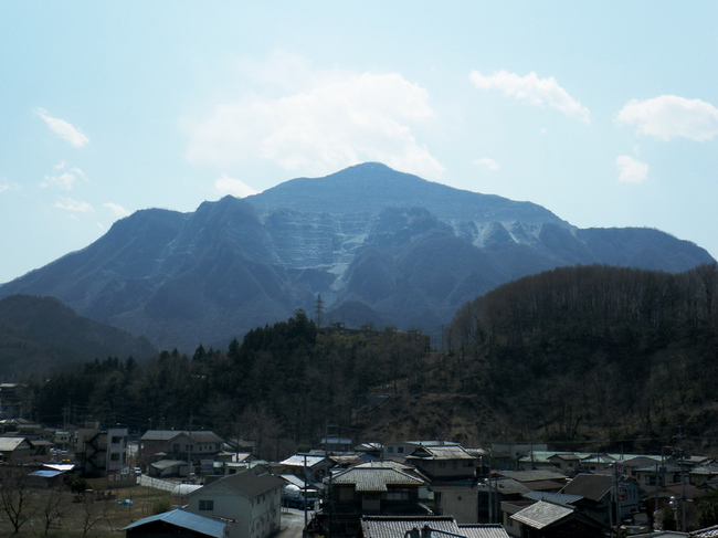 武甲山.jpg
